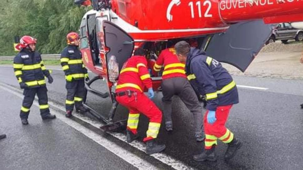 Accident grav pe A6. Traficul este blocat, a fost trimis elicopterul SMURD 