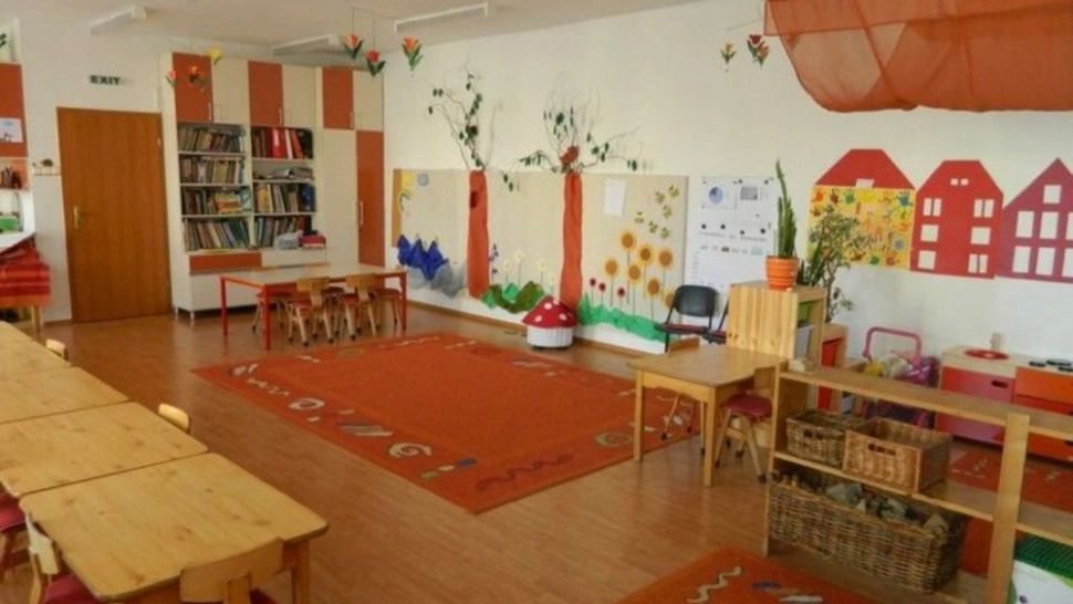 INCIDENT ȘOCANT la o grădiniță din Buzău: o fetiță a ajuns la spital după ce un dulap s-a prăbușit peste ea