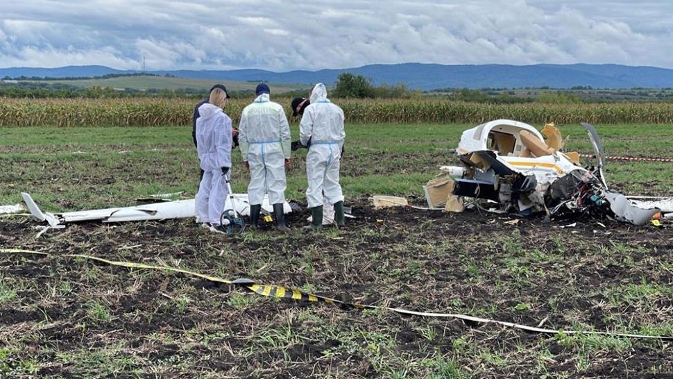 Fratele fostului ministru Adomniței, mort într-un accident aviatic - ce făcuse bărbatul în ziua tragediei. Cum s-a prăbușit, de fapt, avionul