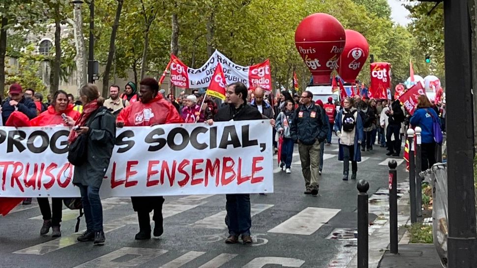 PROTESTE în Franța: Peste 200 de manifestații în marile orașe - Oamenii sunt revoltați din cauza salariilor mici