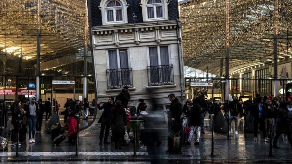 MAE, alertă de călătorie în Franța: Trenurile și transportul în comun din Paris, blocate din cauza grevei generale