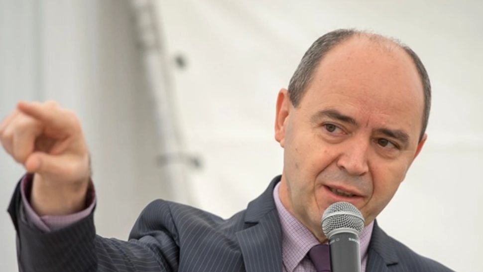 "Polonezii sunt patrioți. Noi nu, din păcate!" Mesajul dur al unui academician român