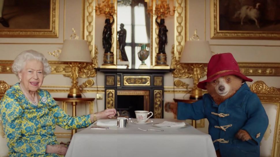 Funeraliile Reginei Elisabeta a II-a: Britanicii, sfătuiți să nu aducă ursuleții de pluș Paddington