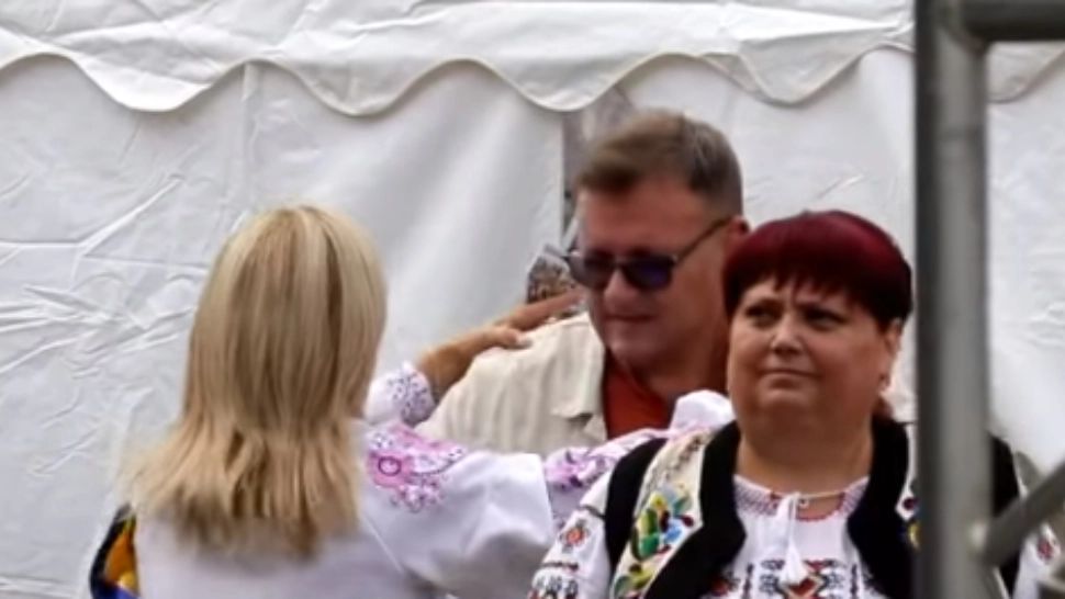 Imagini ULUITOARE cu ministrul Muncii: ce face în plin SCANDAL al PENSIILOR