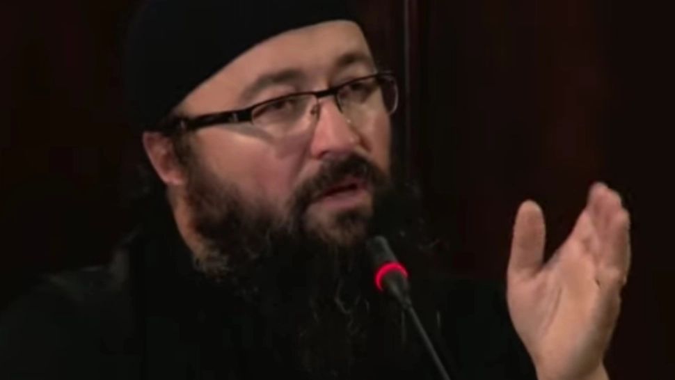NOI DETALII din ancheta preotului Visarion Alexa. SURSE: femeia care îl acuză a avut asupra sa tehnică specială de înregistrare. Ce spun enoriașii