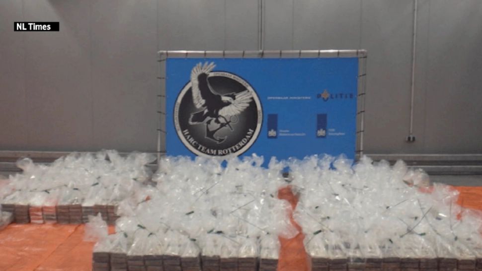 Șofer român prins cu droguri în valoare de 200 de milioane de euro, în Olanda. Unde era ascunsă "marfa"