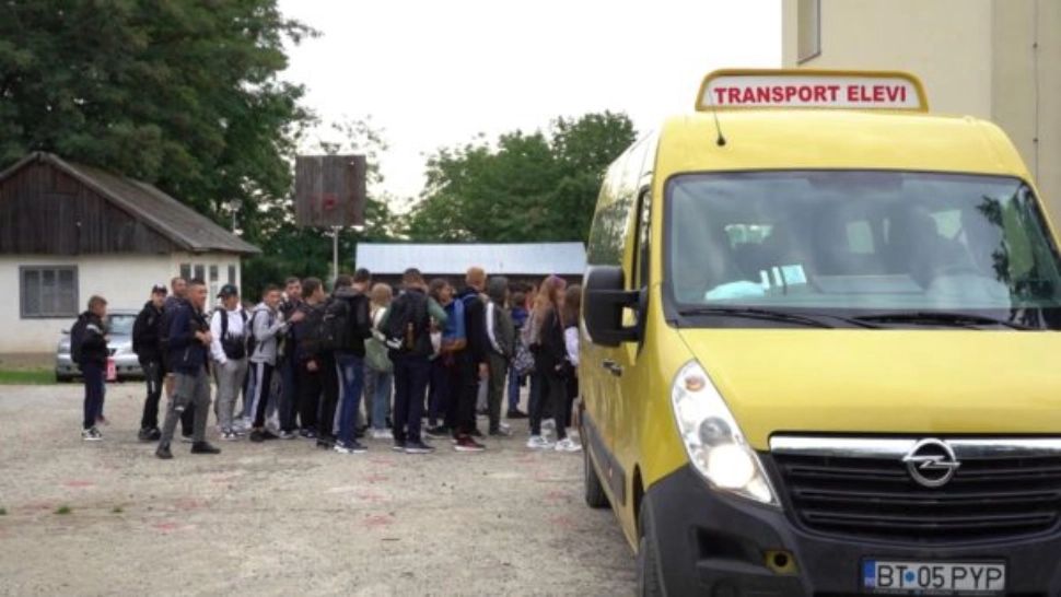 Tot mai multe școli de la sate se închid din lipsă de copii