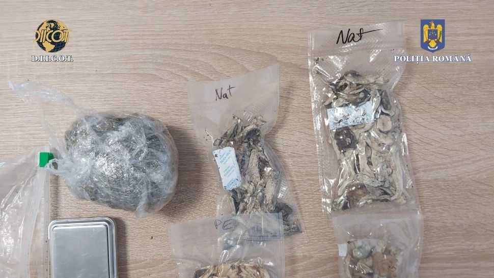 Prinși în flagrant în timp ce vindeau peste 2.000 de tablete de ecstasy - Anchetă de amploare a DIICOT