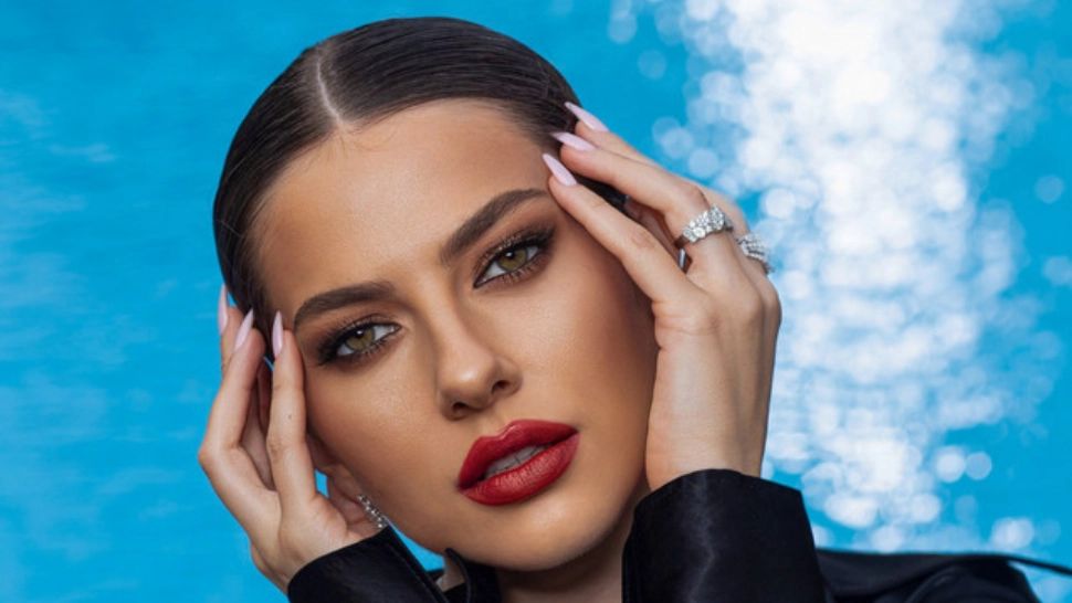 Lidia Buble, accident rutier în Capitală: cântăreața nu s-a asigurat la schimbarea directiei de deplasare