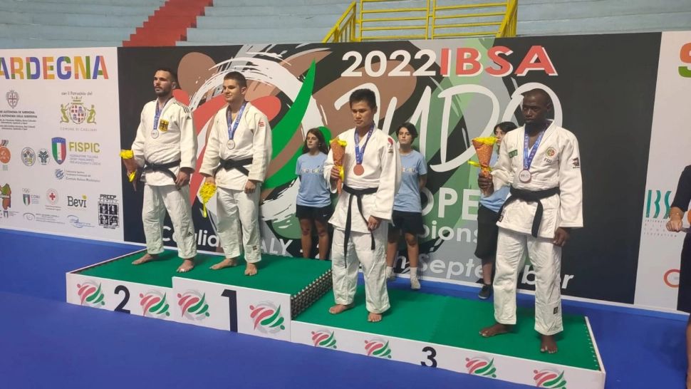 O nouă performanță extraordinară pentru sportul românesc. Judoka Alex Bologa, campion european la nevăzători