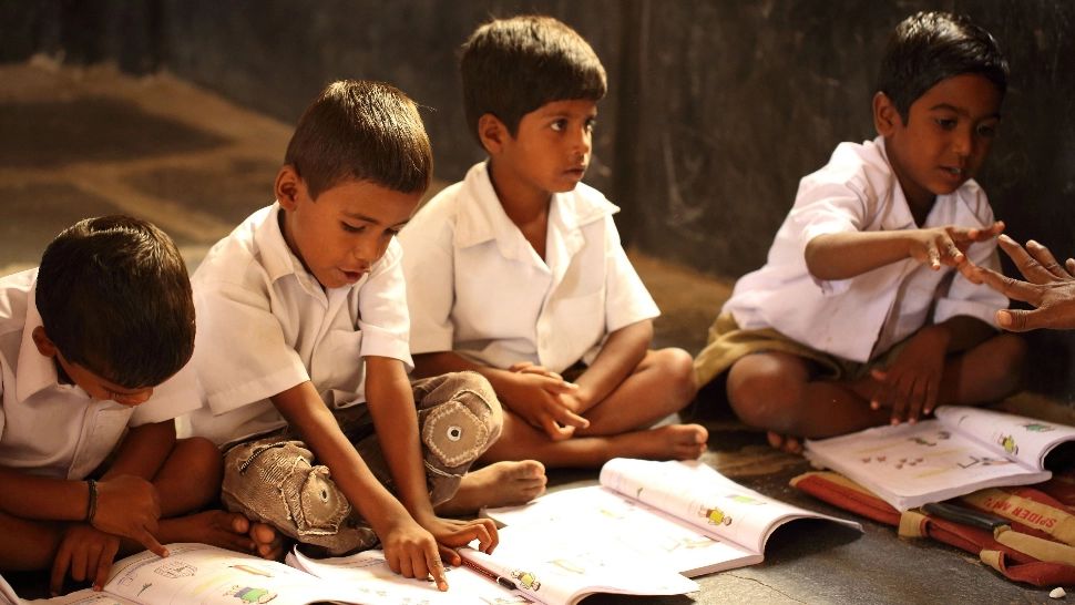 INCREDIBIL! Un profesor ar fi ucis un elev din cauza unei greșeli de ortografie. Unde s-a întâmplat totul