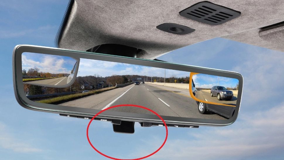 VIDEO – Motivul incredibil pentru care oglindă retrovizoare are acest buton – Cei mai mulți șoferi nu știu asta