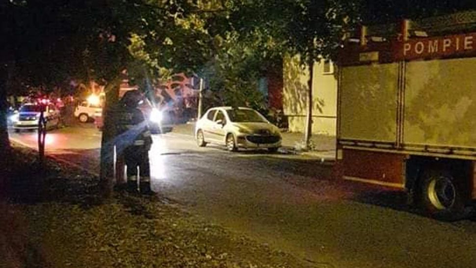 Gest șocant la Călărași. Un bărbat dezbrăcat s-a aruncat de la geamul apartamentului - VIDEO