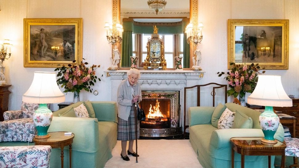 Ce s-a întâmplat cu Regina Elisabeta a II-a în ultimele ore din viață? Medicii ştiau că nu mai avea decât câteva ore de trăit