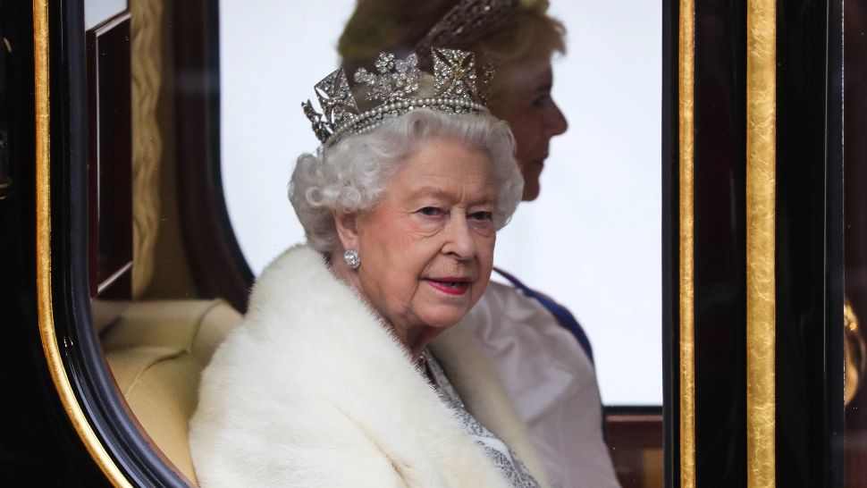 Lucruri mai puțin știute despre Regina Elisabeta a II-a: gărzile de corp, mărturisiri fabuloase