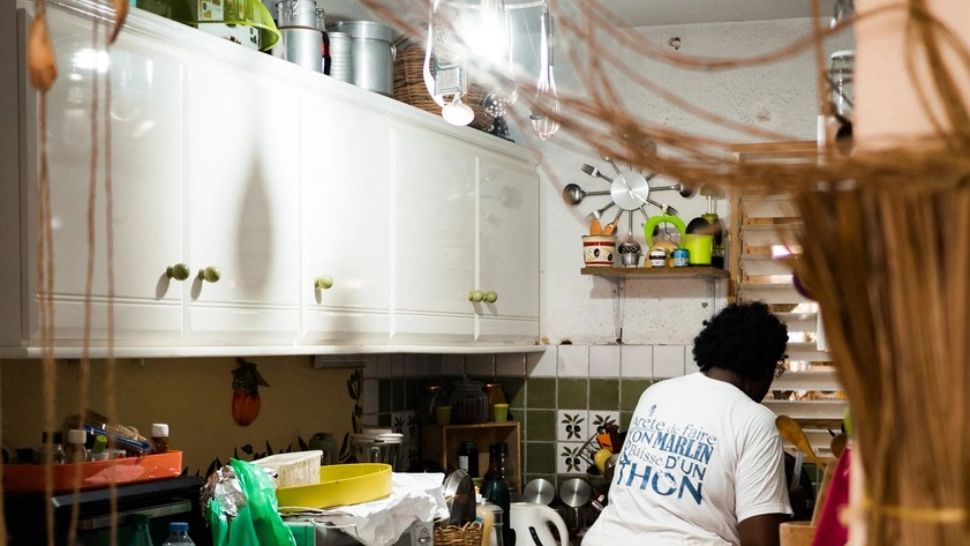 Campania Realitatea: Economisește, fii pe plus! Cum reducem CONSUMUL în bucătărie - VIDEO