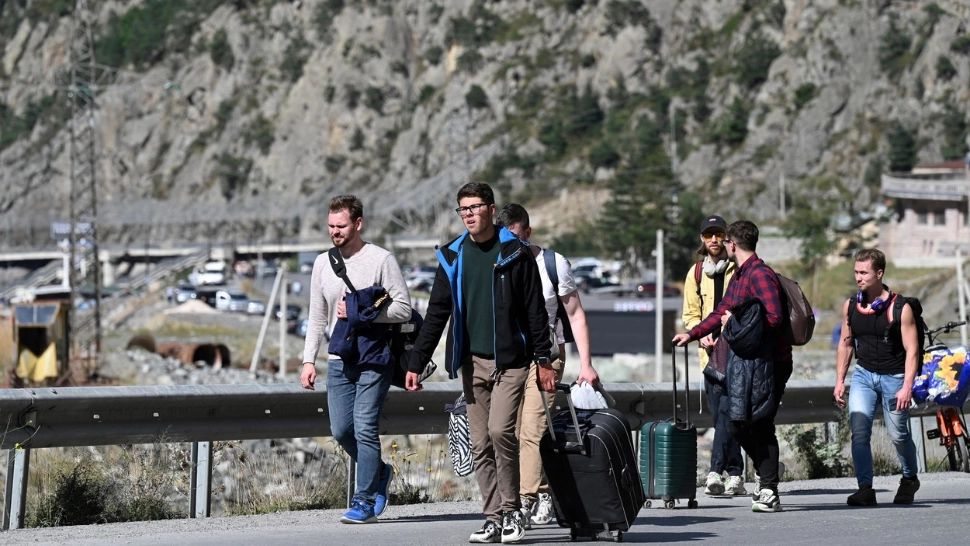 Război Ucraina. Aproape un milion de ruși au fugit în străinătate de la mobilizare