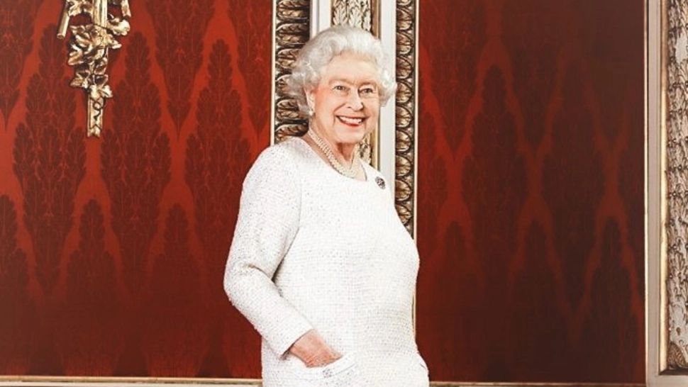 Fotografiile SECRETE ale Reginei Elisabeta: cum nu a apărut niciodată suverana în public și ce se ASCUNDE în spatele culorilor pastelate