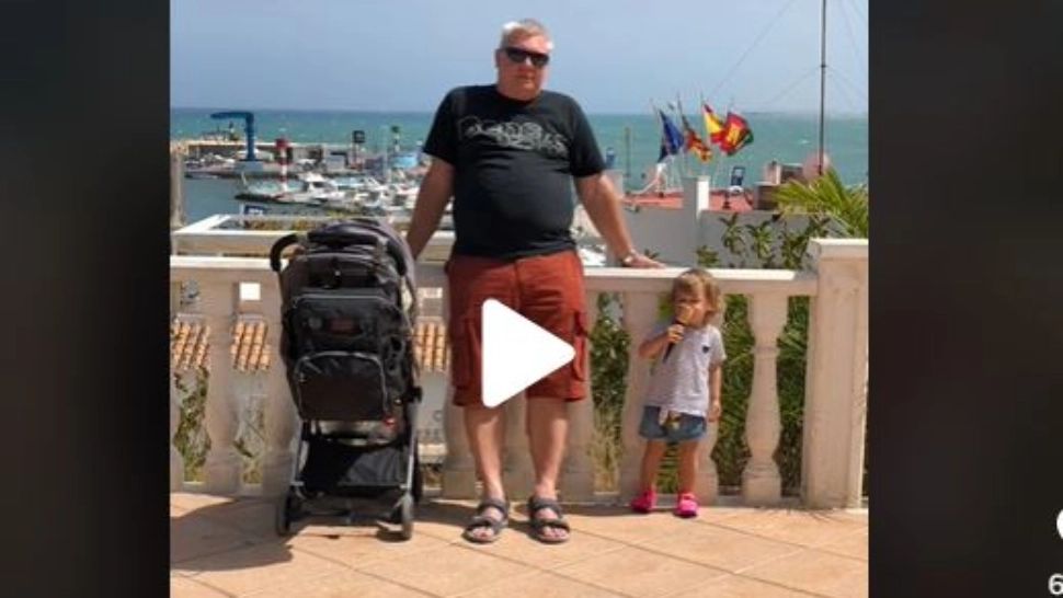 VIDEO – A primit pe whatsapp o fotografie de la tatăl ei și a crezut că e vorba de ceva interzis minorilor. Când s-a uitat mai bine nu i-a venit să creadă