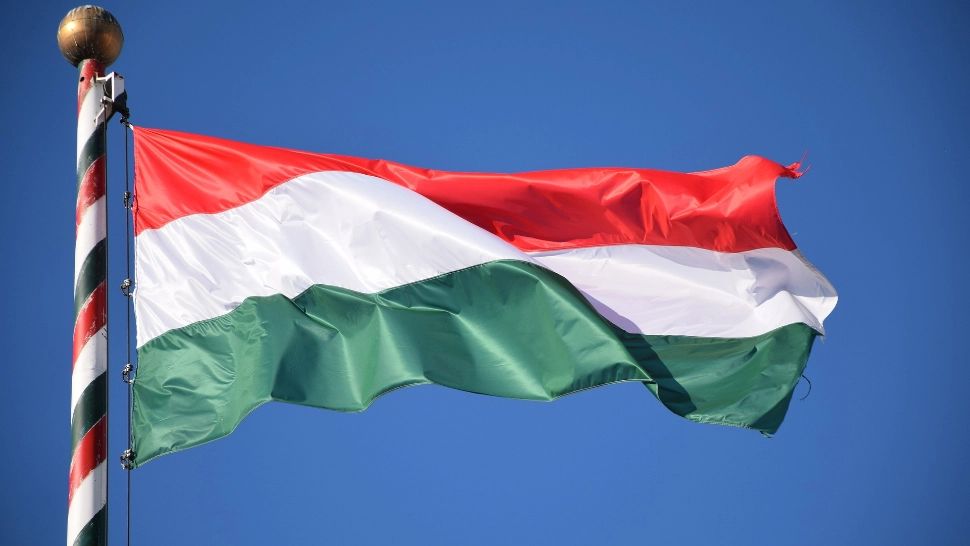 Ungaria prelungeşte plafonarea ipotecilor şi a preţurilor la combustibili şi alimente