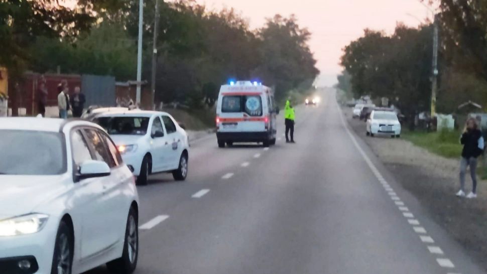Copil de 13 ani, accidentat mortal pe un drum din Neamţ - FOTO