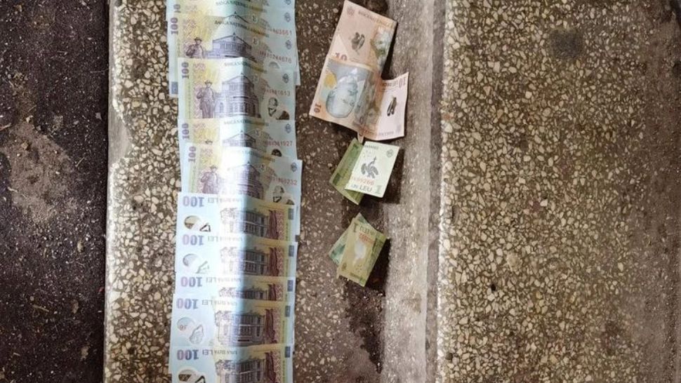 Poliția: „O doamnă a îmbrățișat un domn, posesor de 5.500 de lei. Din păcate pentru el, a rămas cu buzunarul gol”
