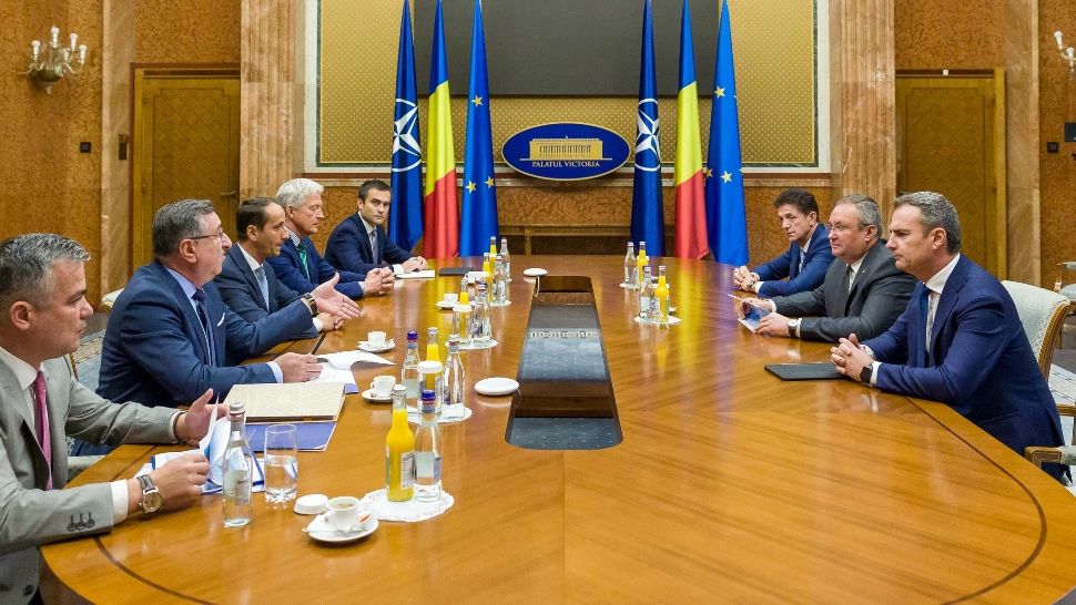 Nicolae Ciucă, întâlnire cu Mihai Covaliu - Discuții despre Jocurile Olimpice pentru Tineret, din 2028