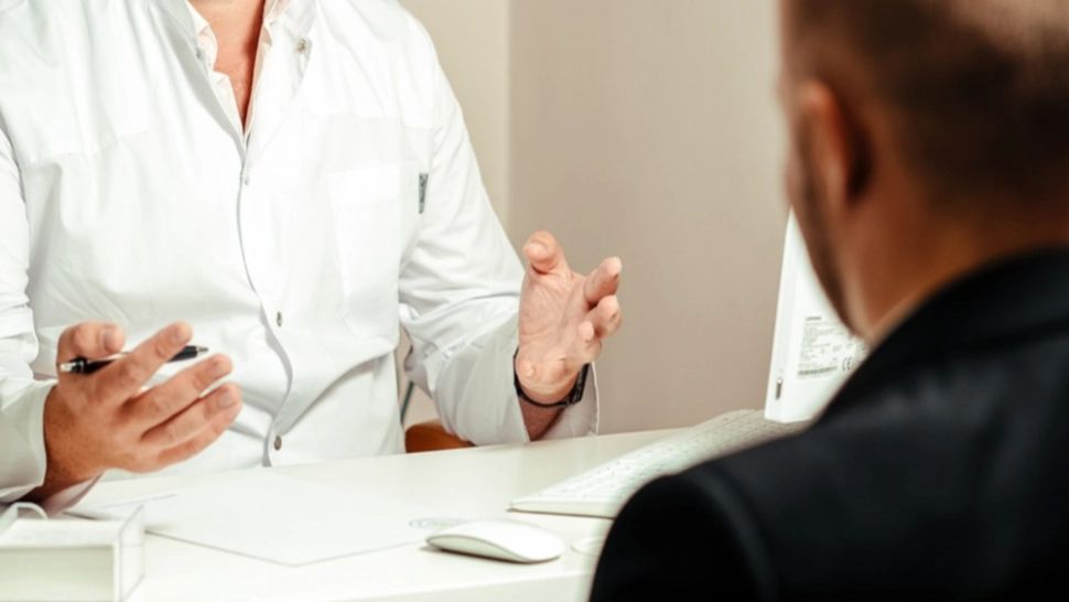 Persoanele neasigurate medical vor beneficia GRATUIT de analize și tratamente. Bolile pentru care se acordă facilități