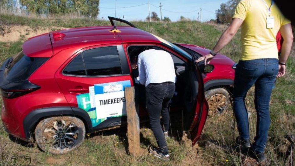 3 accidente în 30 de minute, la Raliul Clujului. Un rănit, preluat de SMURD - FOTO