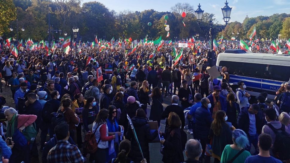 Proteste masive în Germania, după explozia prețurilor în energie - Zeci de mii de oameni au mărșăluit pe străzi - VIDEO