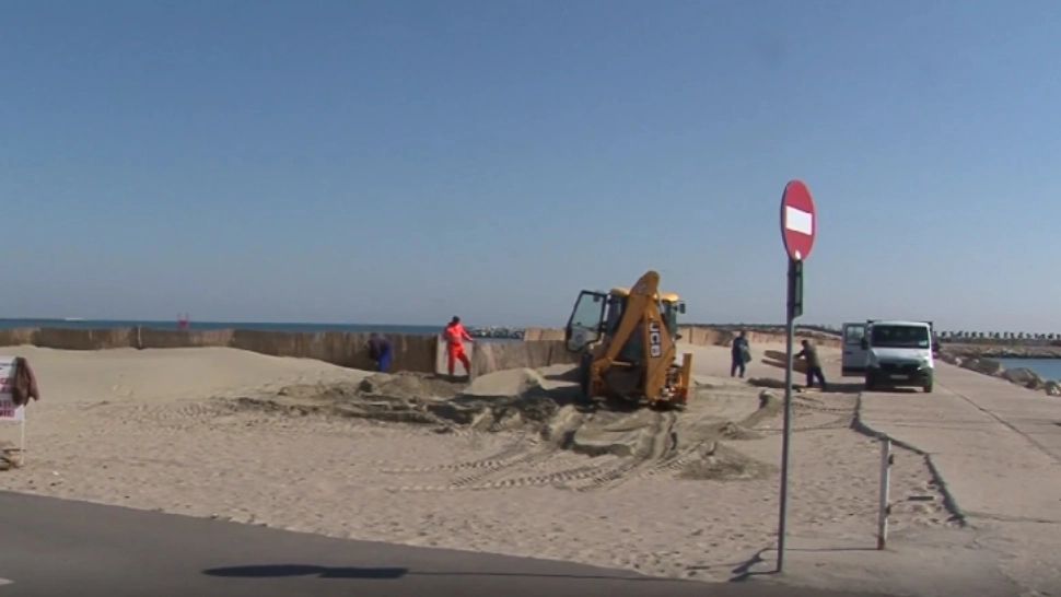 Scandal mocnit pe plajele lărgite: românii nu vor avea beach bar-uri nici anul viitor. Ce spun autoritățile