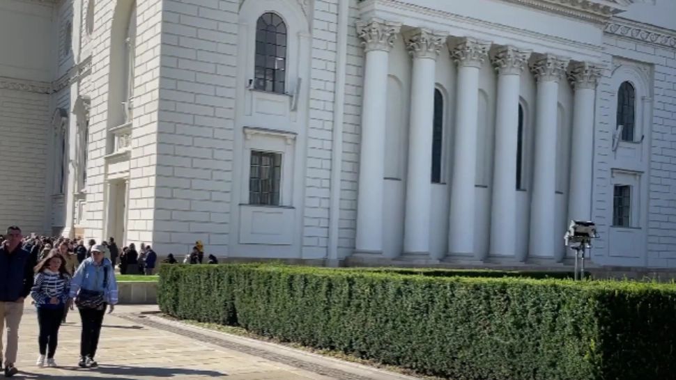 Sute de credincioși au ajuns deja la Iași pentru pelerinajul de Sf. Parascheva. Spațiile de cazare, aproape epuizate