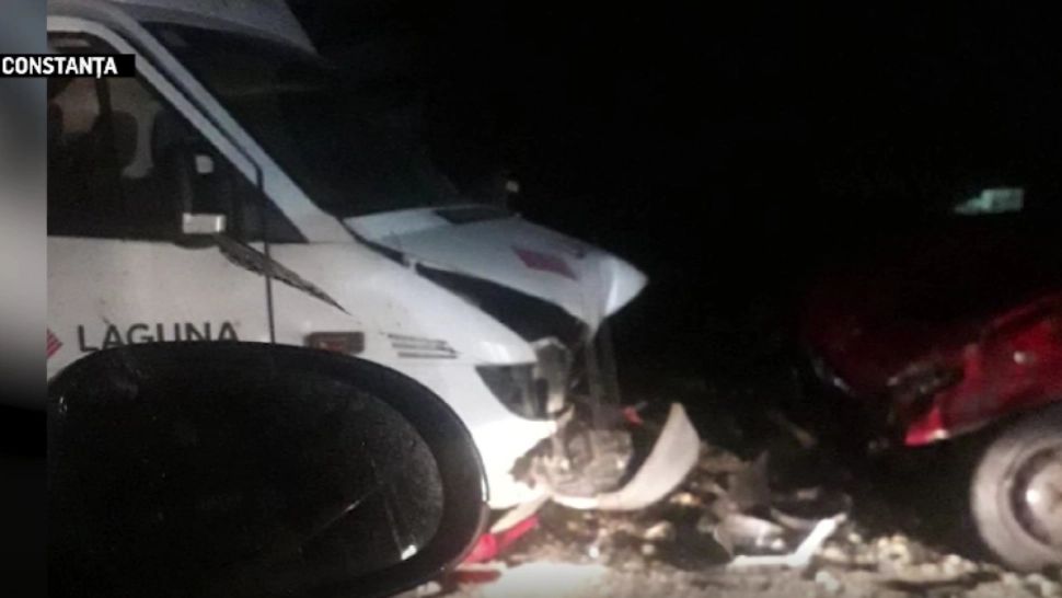 IMPACT VIOLENT pe șosele: o gravidă, două minore, dar și un motociclist au ajuns la spital - VIDEO