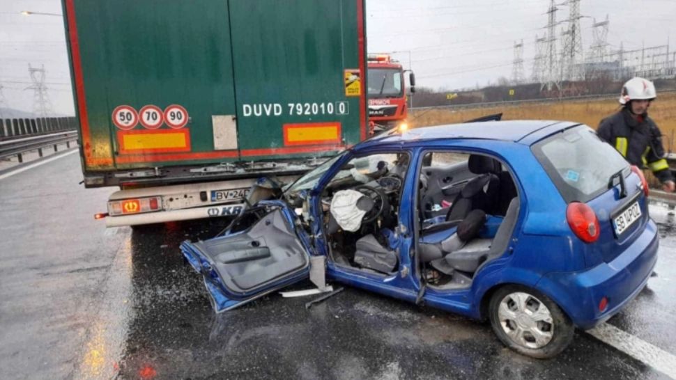 Trafic paralizat pe Autostrada București - Pitești. Accident grav între un TIR și un autoturism