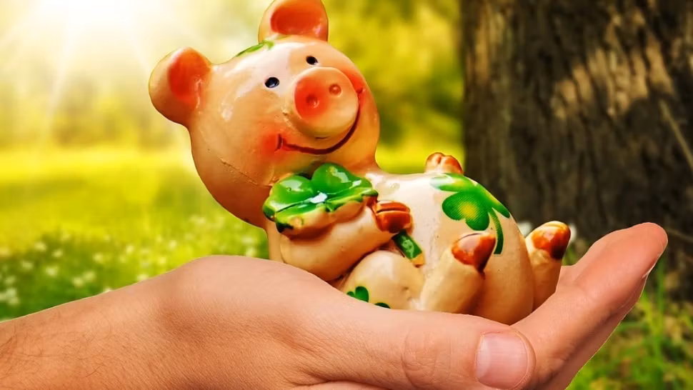 Horoscop 12 octombrie. Zodia care risipește agoniseala de-o viață. Banii îi scapă printre degete