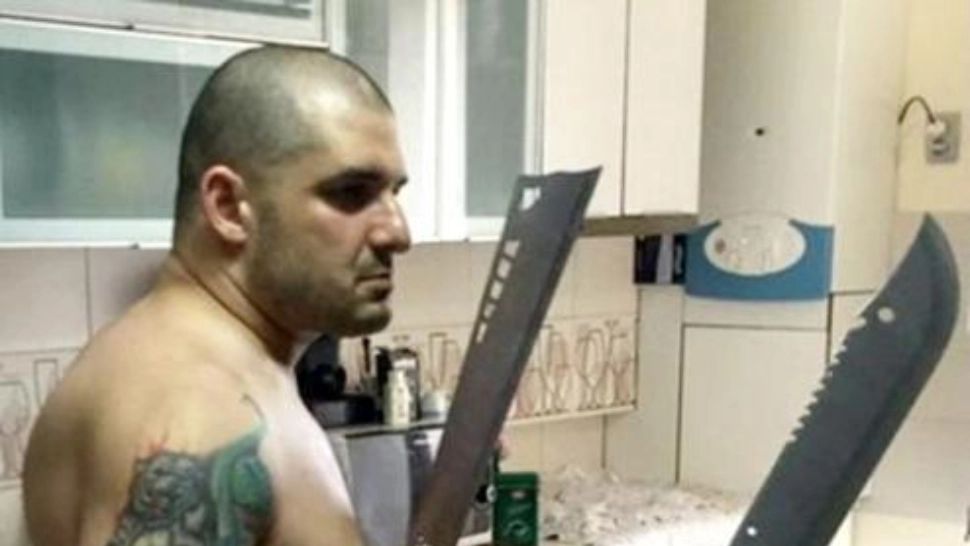 „Bodyguardul lui Dumnezeu”, ARESTAT preventiv. Incident șocant, cu maceta și pumnii, în centrul Capitalei- VIDEO