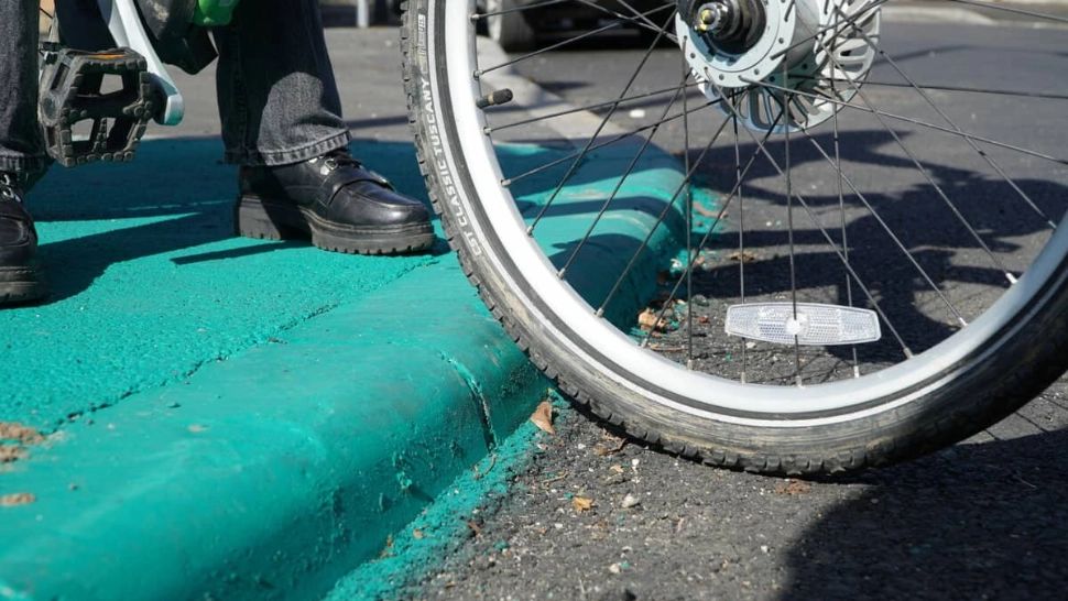 Borduri prea înalte la pista de bicicliști din Sibiu