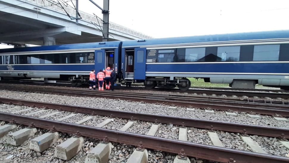 Tragedie în Constanța. Un tânăr de 23 de ani a murit după ce a fost lovit de tren