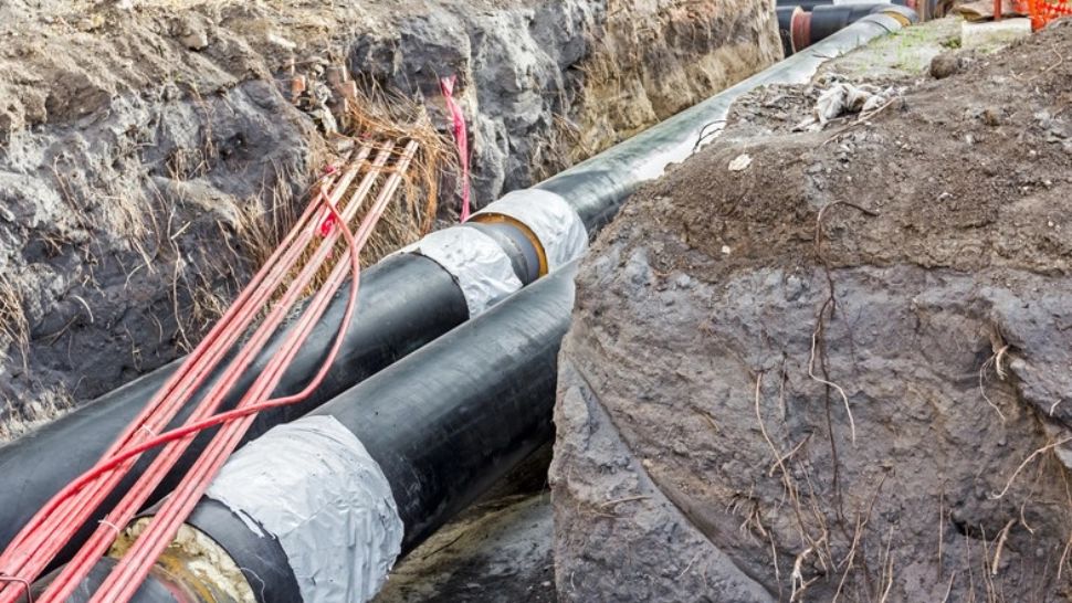 Descoperire șocantă în canalizarea Buzăului. Ce au găsit muncitorii chemați să desfunde conductele 