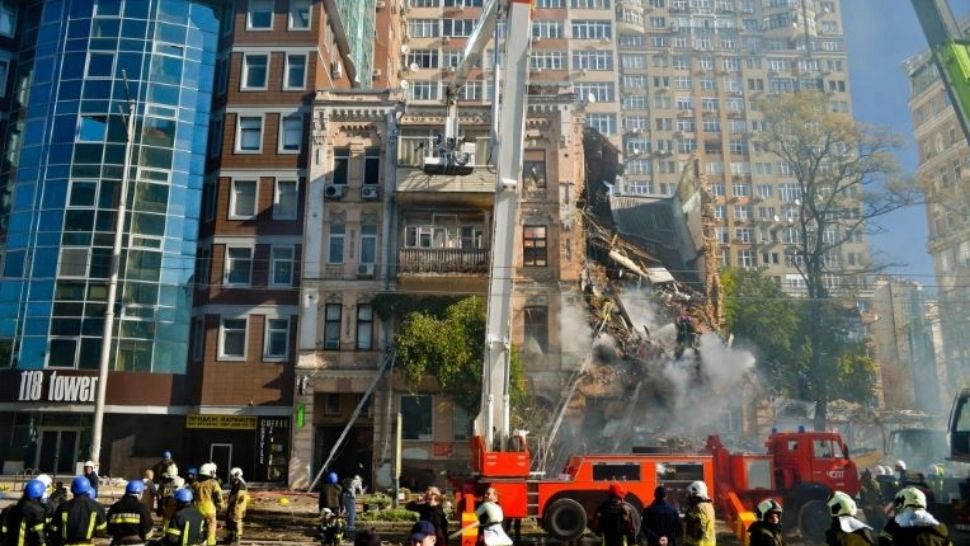 Război Ucraina. Cum arata Kievul după atacul devastator al armatei ruse de azi dimineață (GALERIE FOTO)