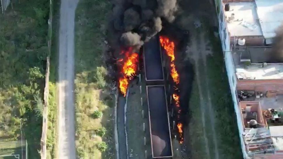 Incendiu violent în Mexic. Sute de case distruse după ce un camion plin cu combustibil a luat foc - VIDEO