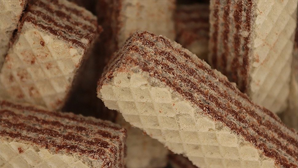 Alertă alimentară: Napolitane cu Salmonella, retrase de la vânzare dintr-unul din cele mai mari magazine din România