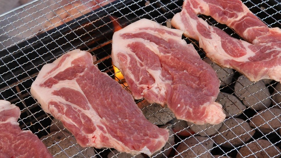 Petre Daea, anunț sumbru: Prețul cărnii de porc va exploda. Ar putea costa chiar și 60 de lei/kilogram