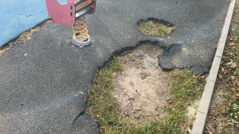 ANPC închide 6 locuri de joacă din parcurile din București - Care este motivul