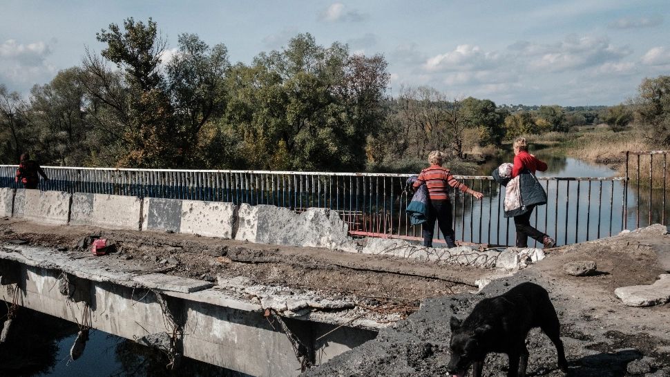 Tragedie în Serbia. Doi oameni au murit și 11 sunt grav răniți, după ce podul pietonal pe care sa aflau s-a prăbușit