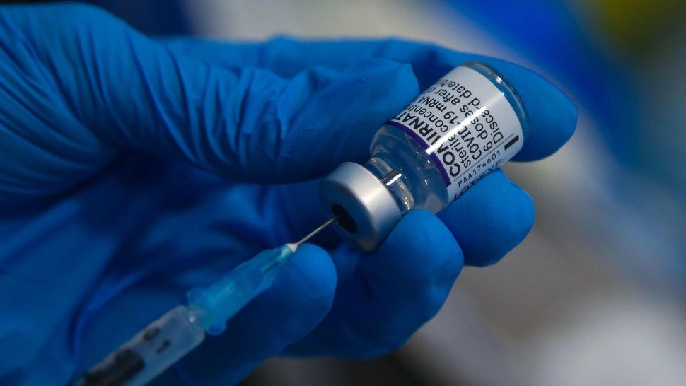 România mai cumpără 3 milioane de doze de vaccin anti-COVID