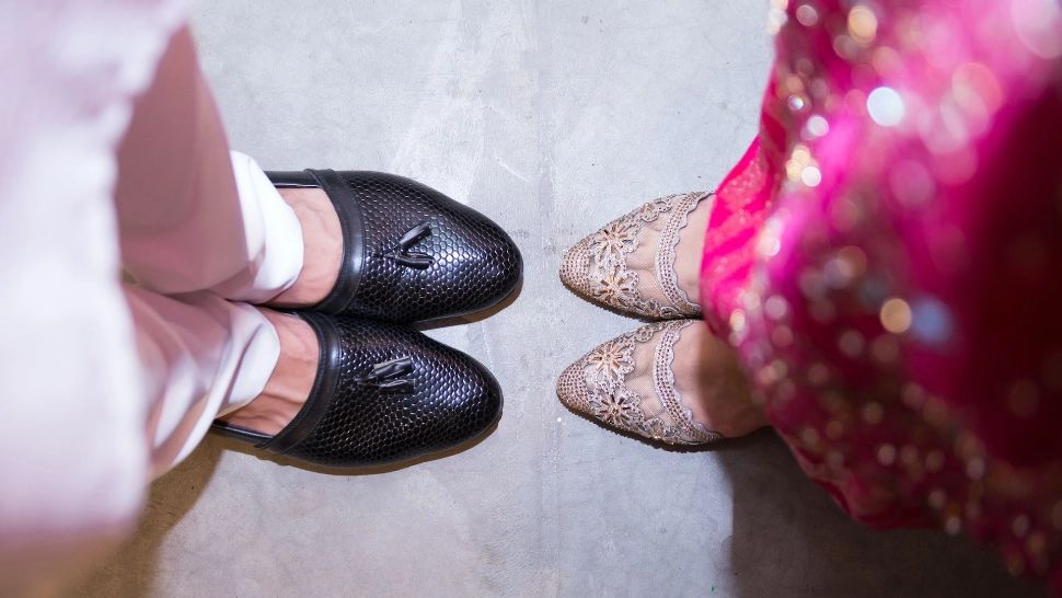 De ce vedetele poartă pantofi cu un număr mai mare? Trucul care te ajută în situații dificiel