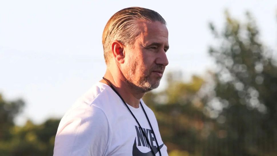 Laurențiu Reghecampf, mari probleme în Azerbaijan – A pierdut meciul cu liderul și are probleme cu banii