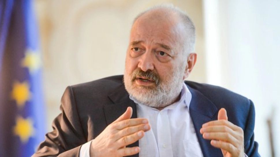 Stelian Tănase: „Politicienii dorm. Se dau cu puțină apă pe față când vin alegerile. Dacă nu măresc pensiile, nu vor fi votați”