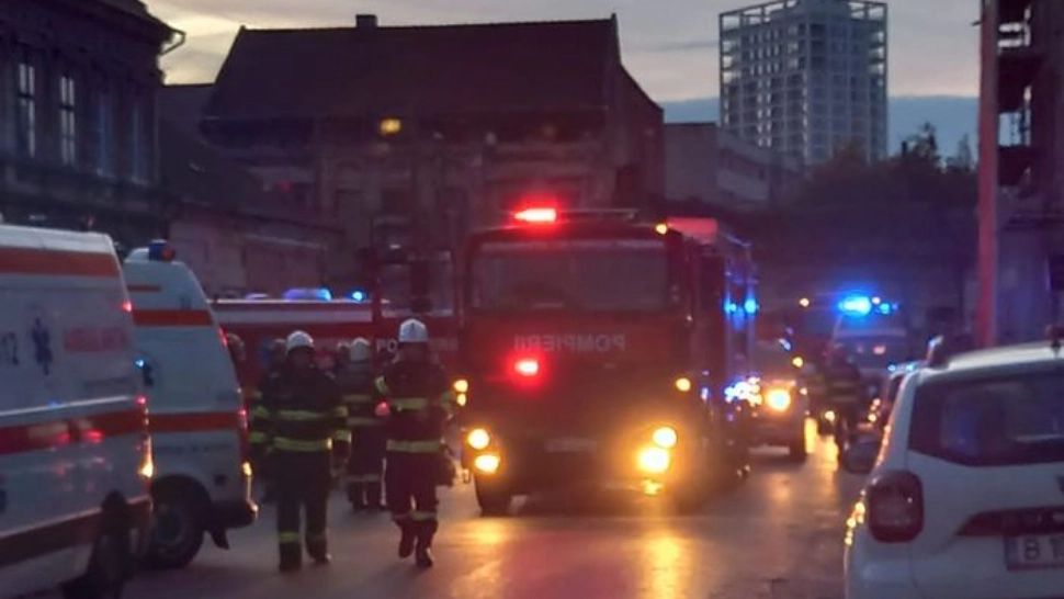 Biserică în flăcări, în Timișoara. Peste 80 de oameni s-au autoevacuat. A fost activat planul roșu